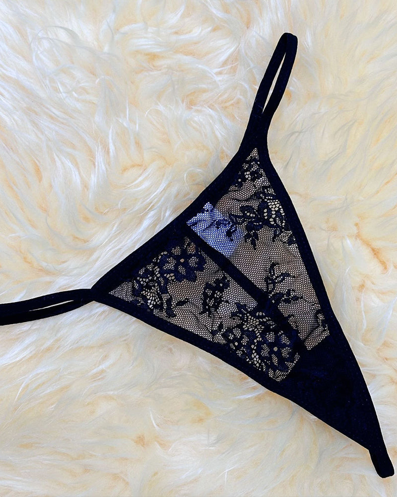 Maind-kostym inn Doorzinchting kanten jurk met Matchande Set