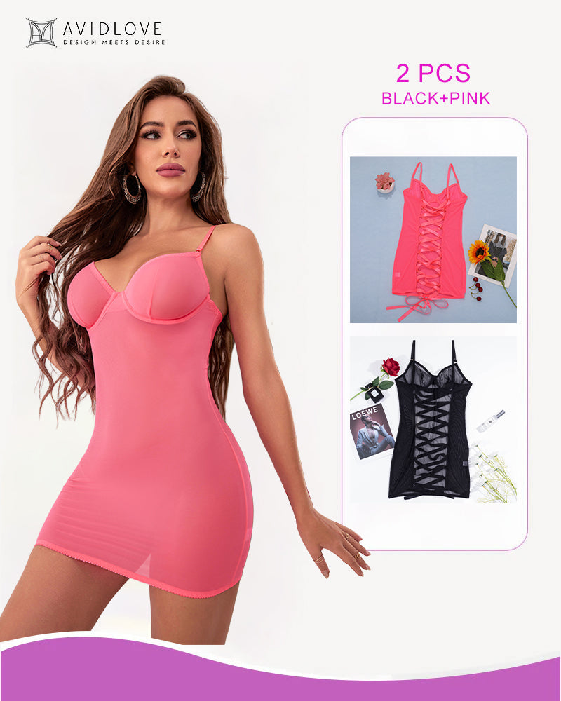 Rygglos minninjurk met Vetersluiting en Banddetaljer inn Kant