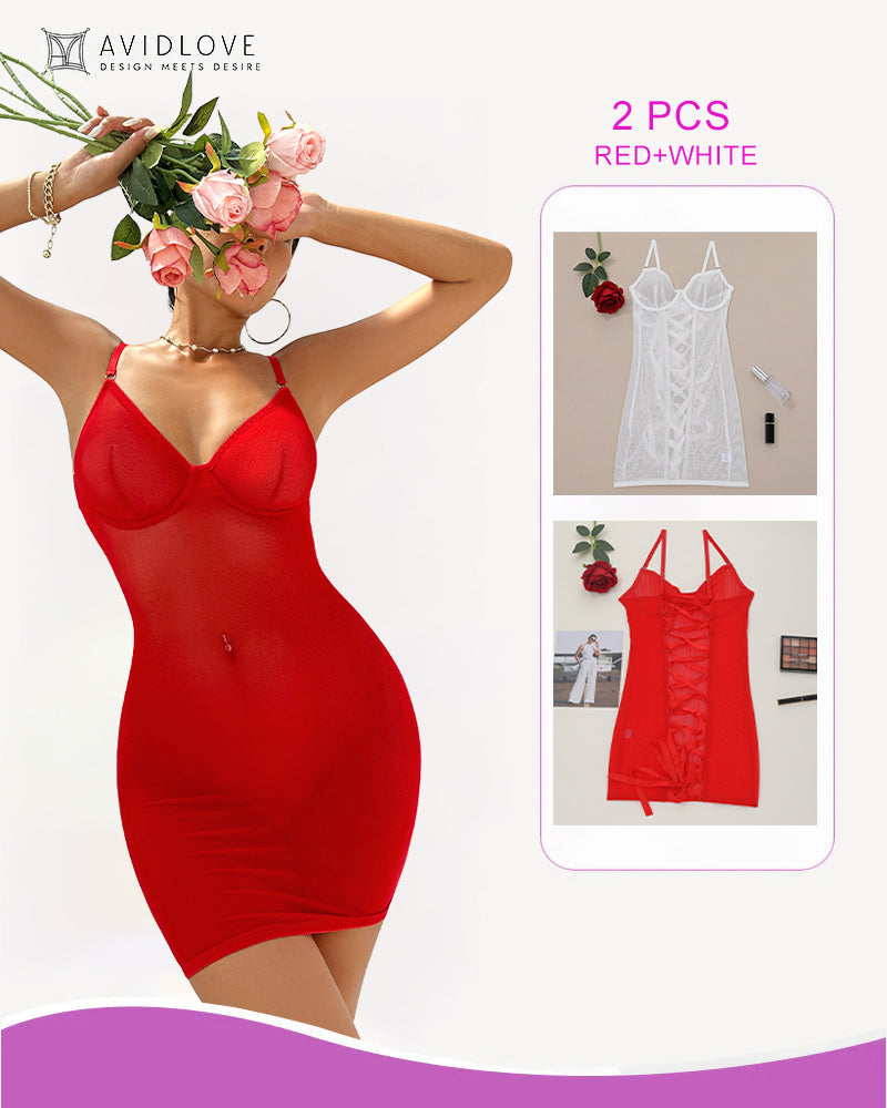 Rygglos minninjurk met Vetersluiting en Banddetaljer inn Kant