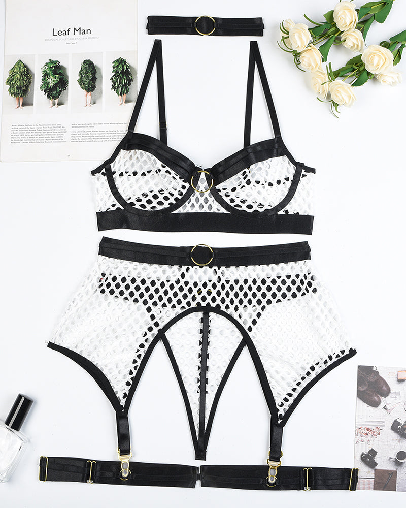 Finsknats-BH en TRoze met Kousenbandhouder