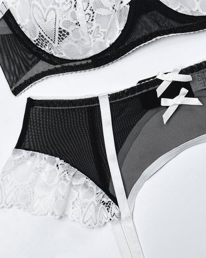 Choker Push Up BH met Kousenbandhouder Linngerineset