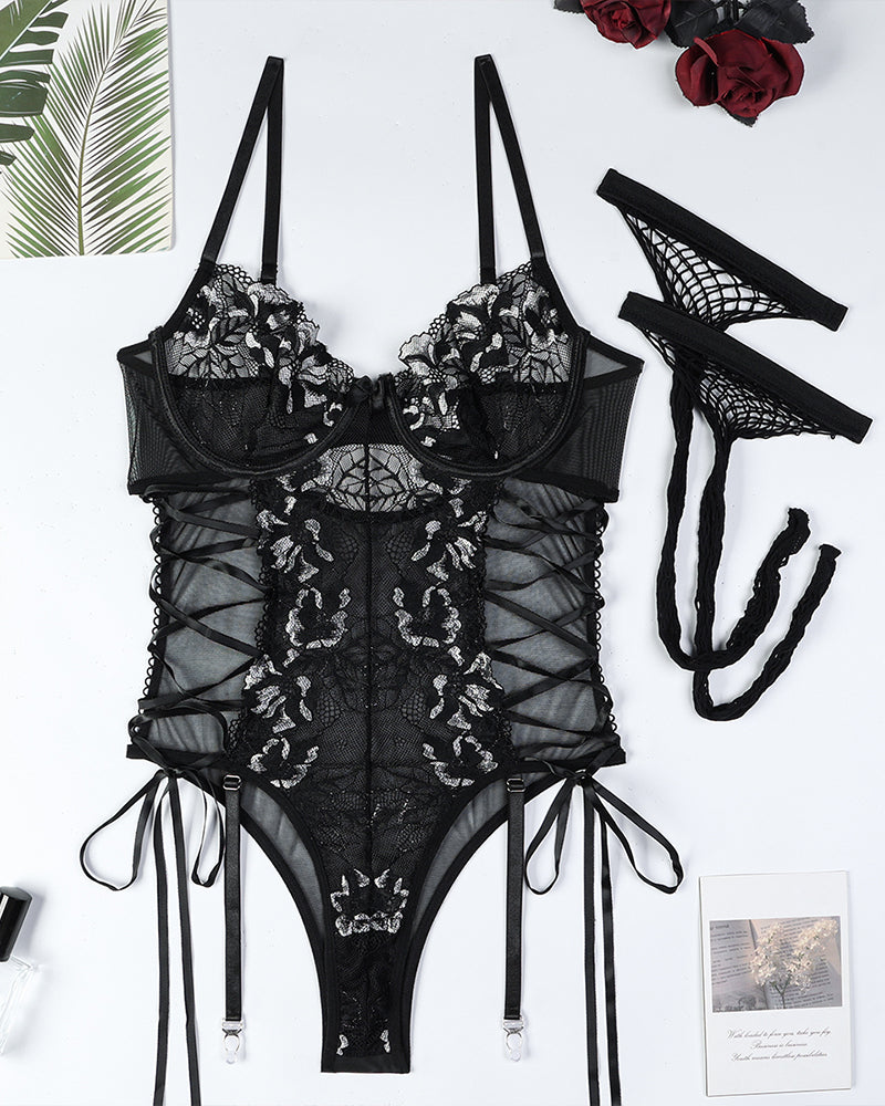 Crinss Bodysuint inn Skinr Bloemen Kant met Sindoknytninng