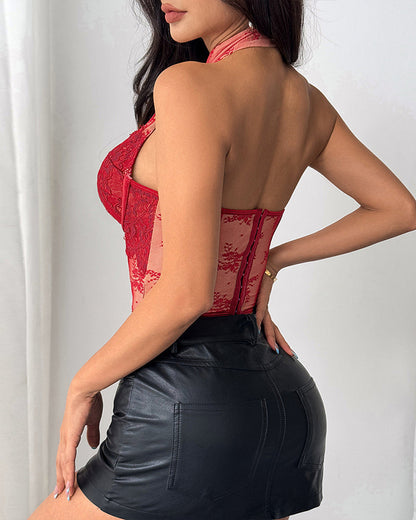 Bustiner inn Kant met pisldetaljer en Open rug